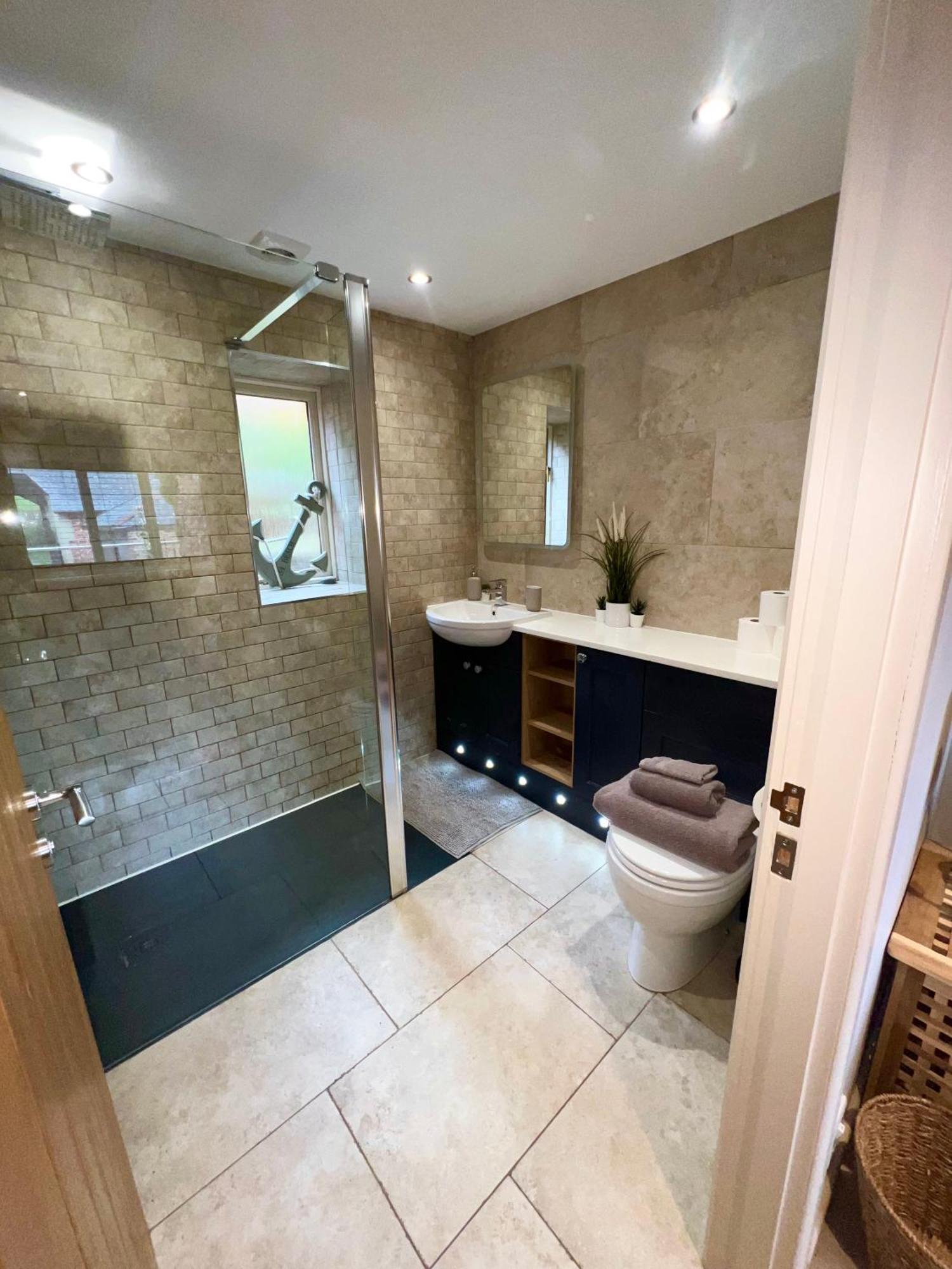 Countryside Converted Barn With Hot Tub نيوتن أبوت المظهر الخارجي الصورة